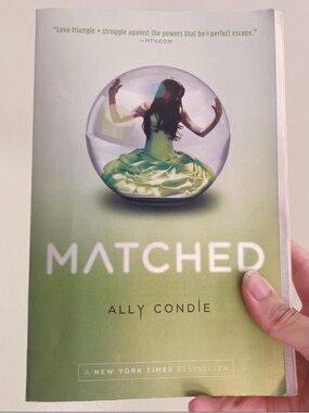🛍️3/$20🛍️ Matched by Ally Condie - Paperback Book